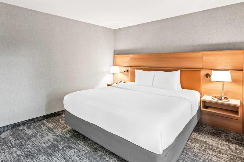 Radisson Hotel Portland Airport - image 26