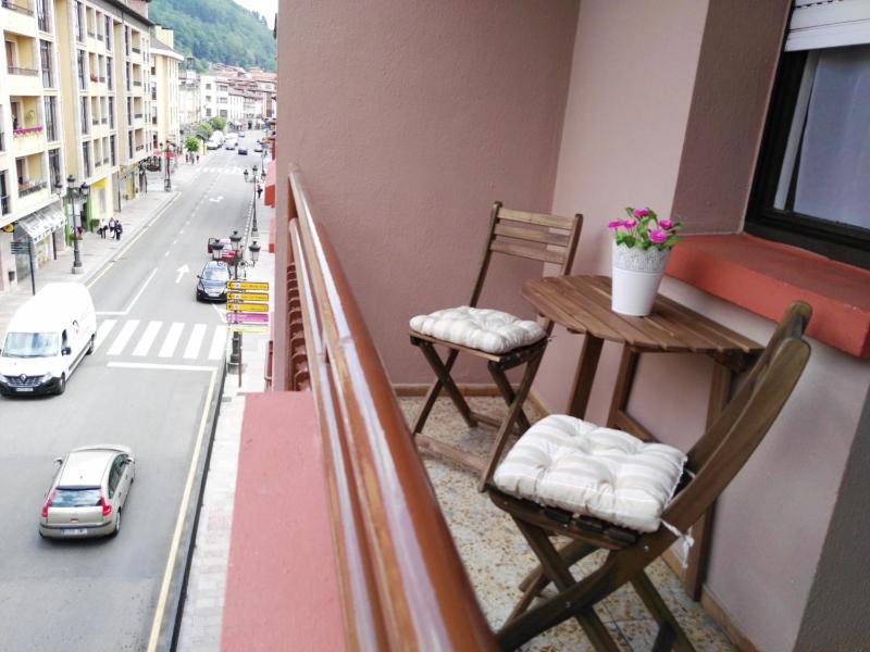 Double Room with Terrace image 3