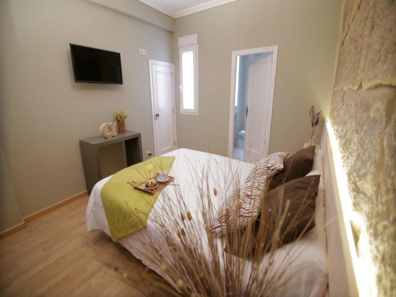 Standard Double or Twin Room image 1
