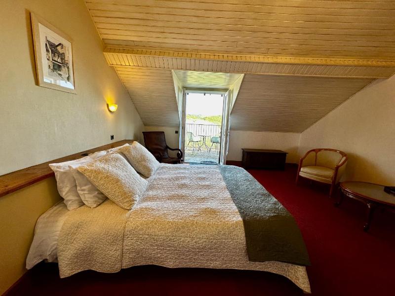 Double Room image 2