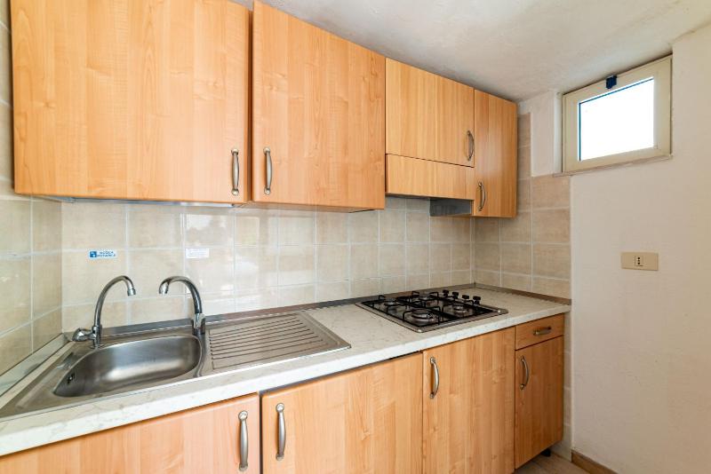 One-Bedroom Bungalow image 4