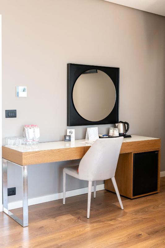 Two-Bedroom Suite image 2