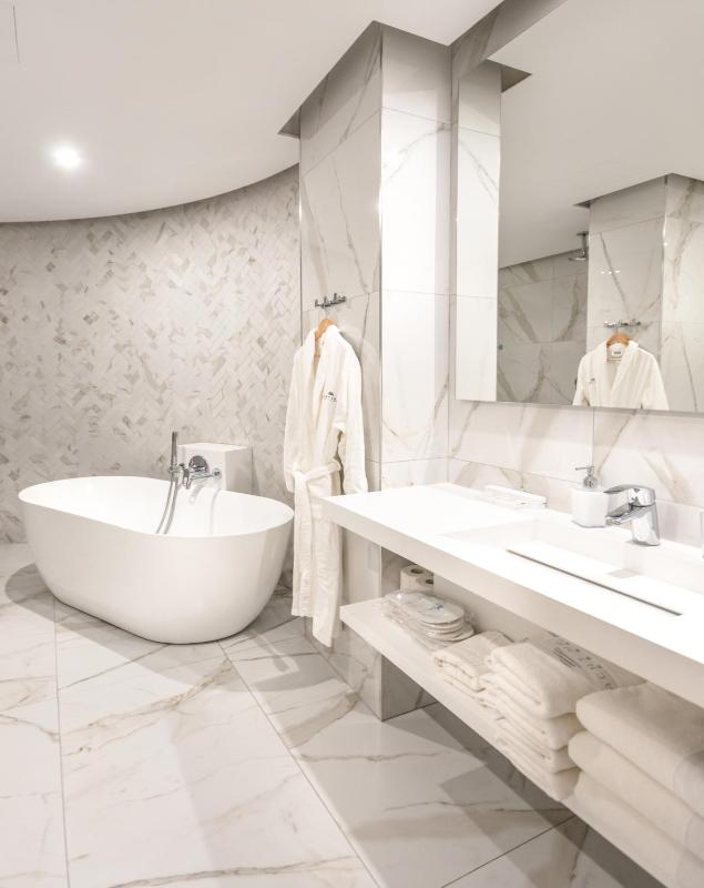 Family Suite with Sea View image 2