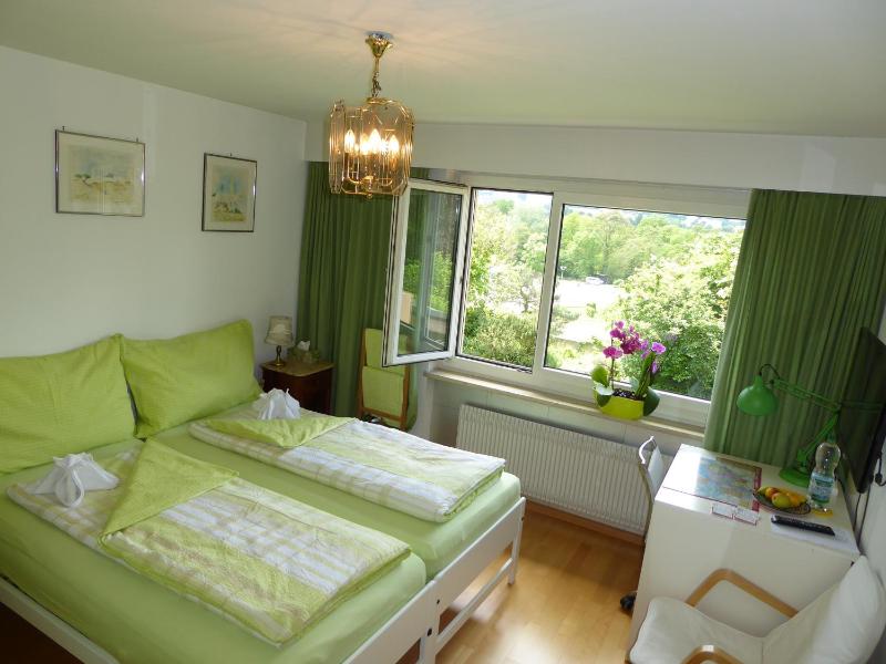 Twin Room with Shared Bathroom image 4