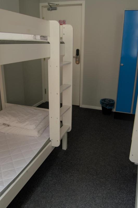 Bed in 4-Bed Mixed Dormitory Room image 3