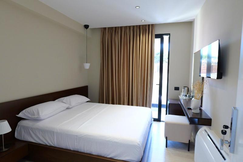 Aquarelle Boutique Hotel - image 10