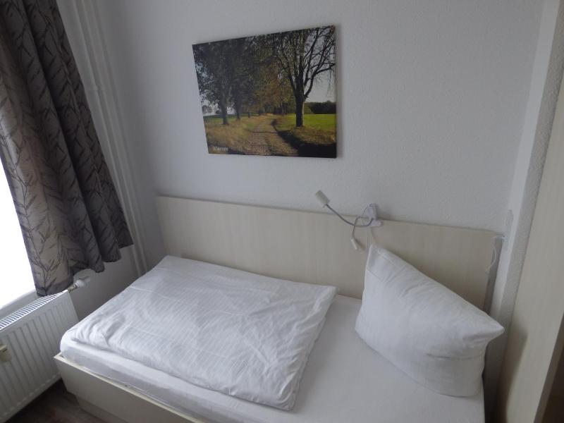 Studio Apartment image 4