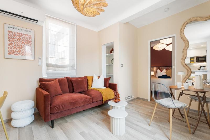 Nice Renting - 35b MASSENA - Chic Cosy Calm Balcony Massena Pedestrian Heart - image 8