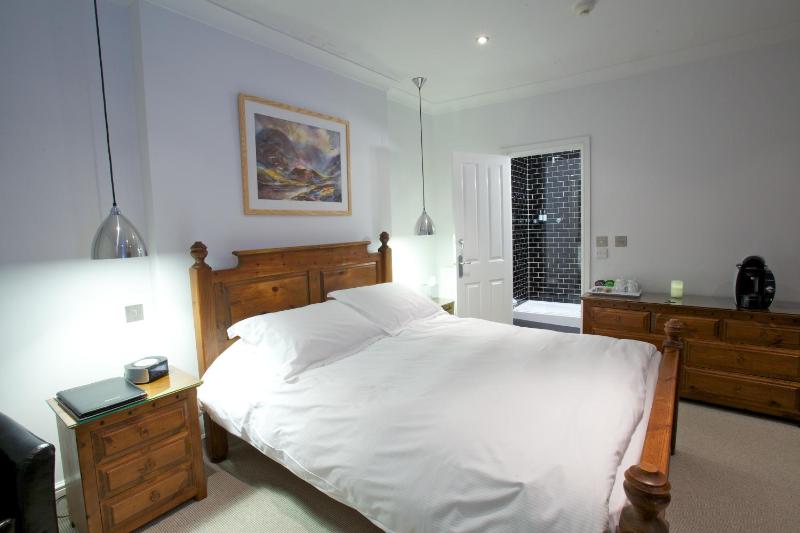 Standard Double Room image 1