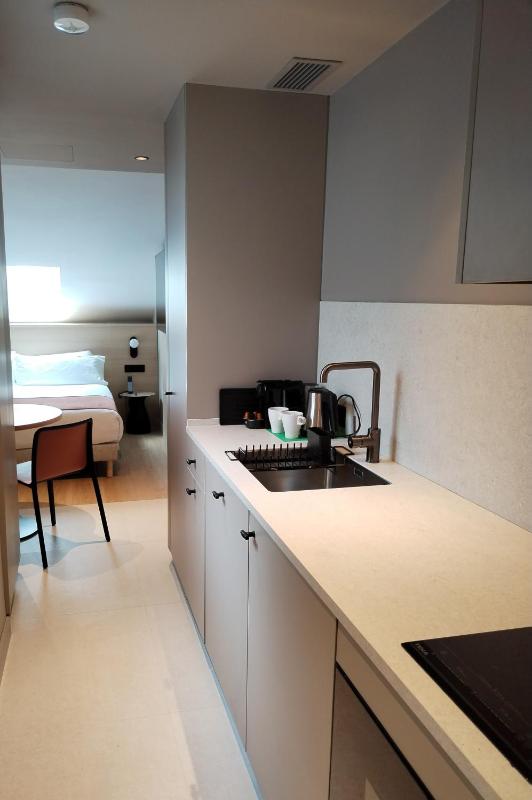 Double or Twin Room with Kitchenette image 4