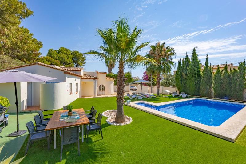 Villa with Private Pool image 1