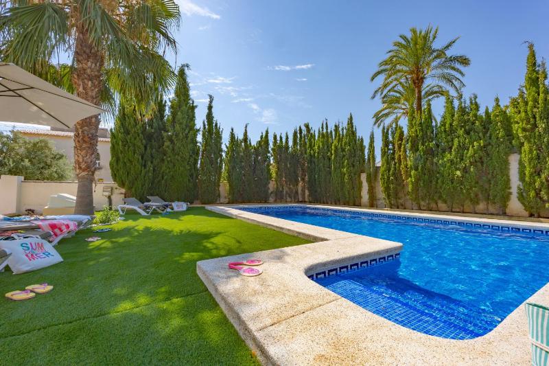 Villa Inia - PlusHolidays - image 8