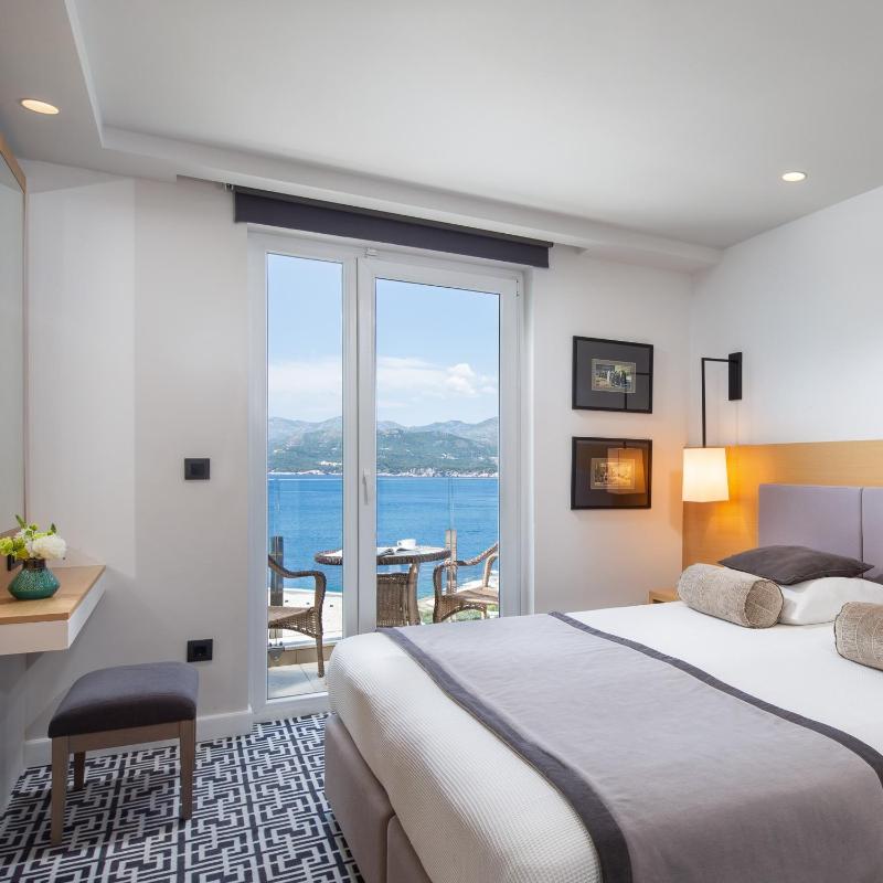 Panoramic Sea View Room with Balcony image 3
