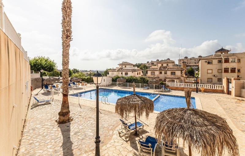 Beautiful Home In Orihuela Costa - image 29