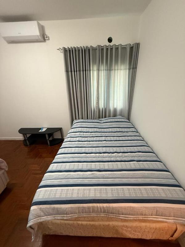 George & Nadea House - image 11