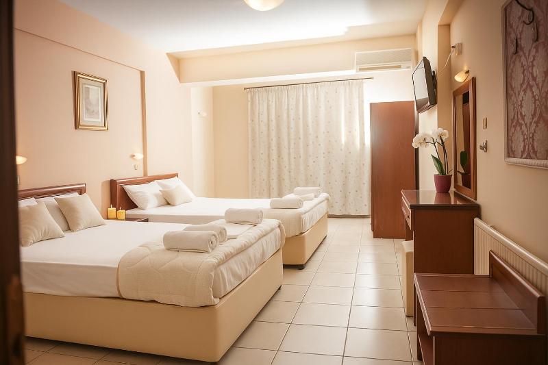 Quadruple Room image 1