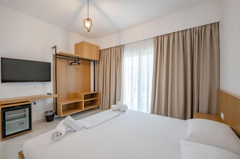 Superior Double Room image 3
