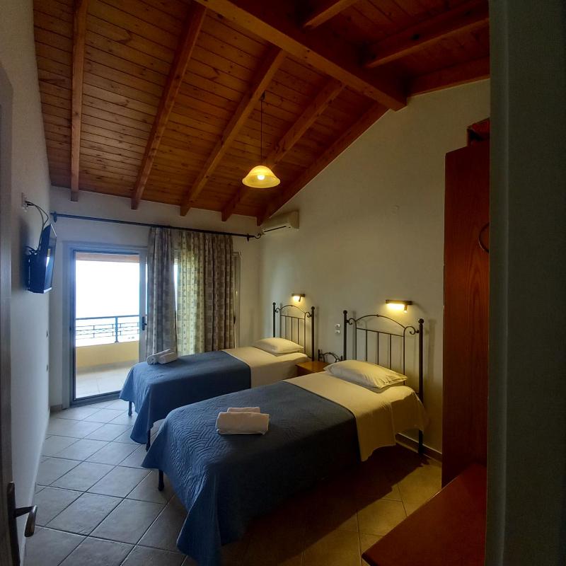 Apartment with Sea View image 2