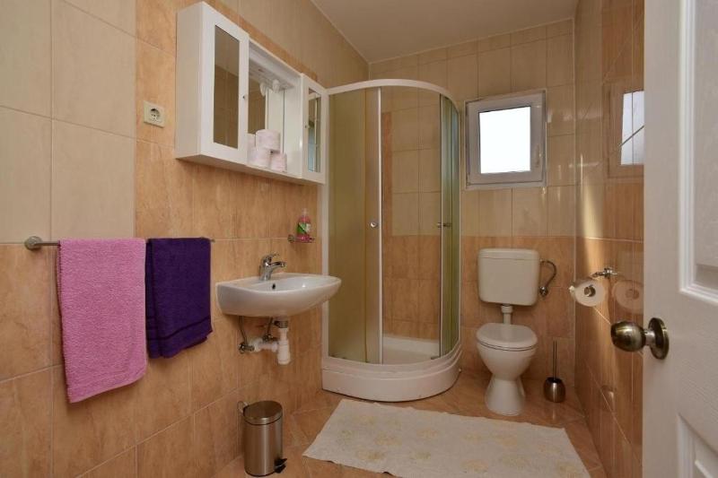 Apartments with parking space Makarska - 24785 - image 21