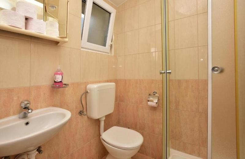 Apartments with parking space Makarska - 24785 - image 22