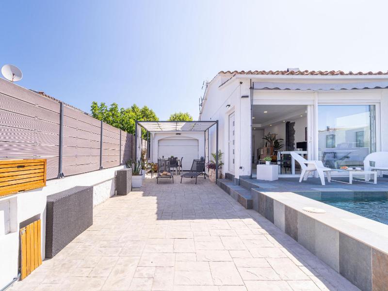 Casa Empuriabrava con Piscina Privada y Parking - HISP-288-69 - image 28