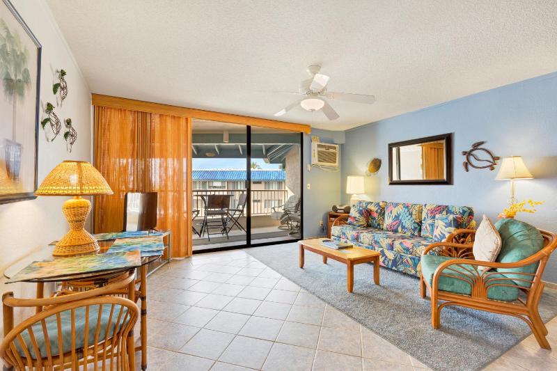 One Bedroom One Bath Ocean View Suite image 4