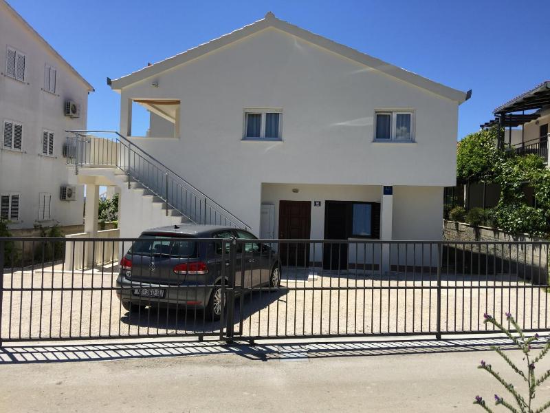 Apartment with Sea View image 4