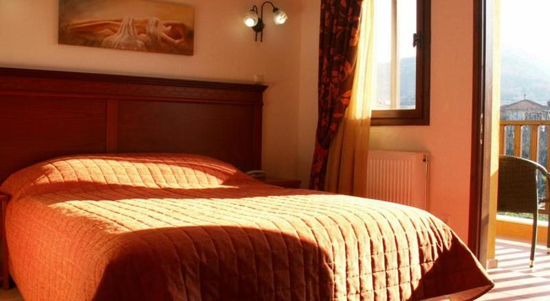 Economy Double Room image 1