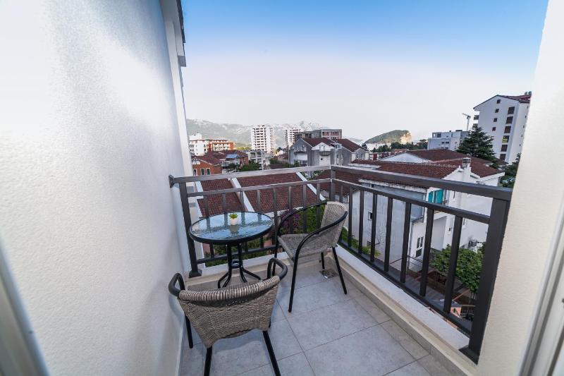 Double Room with Terrace image 3