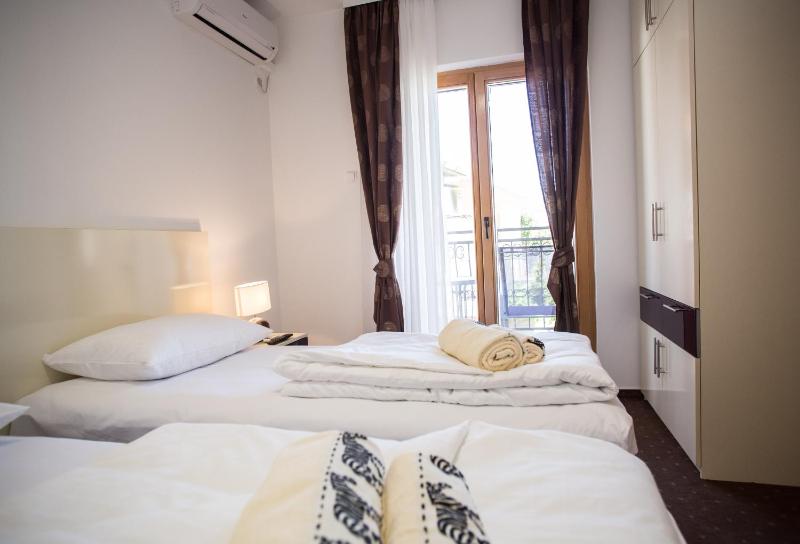 Apartment with Balcony image 4