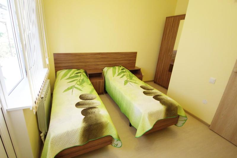 Double or Twin Room image 2