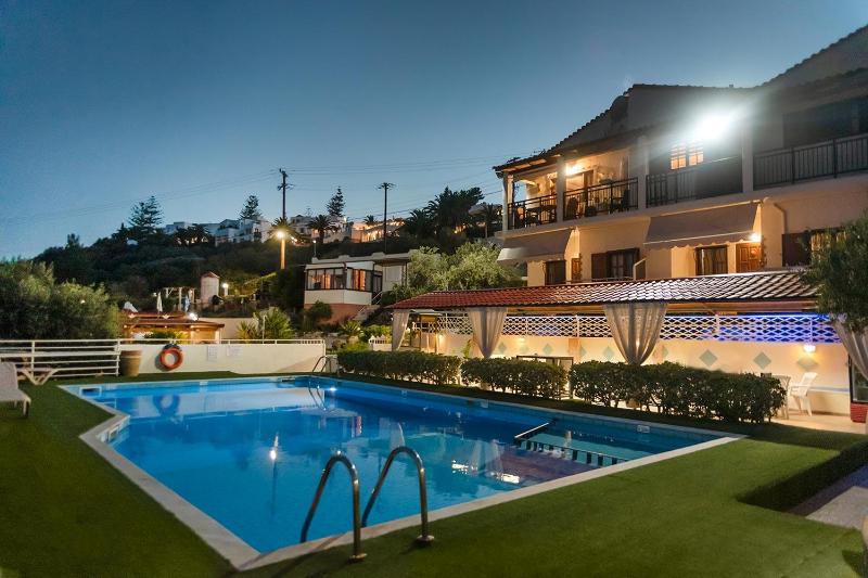 View Villas - image 17
