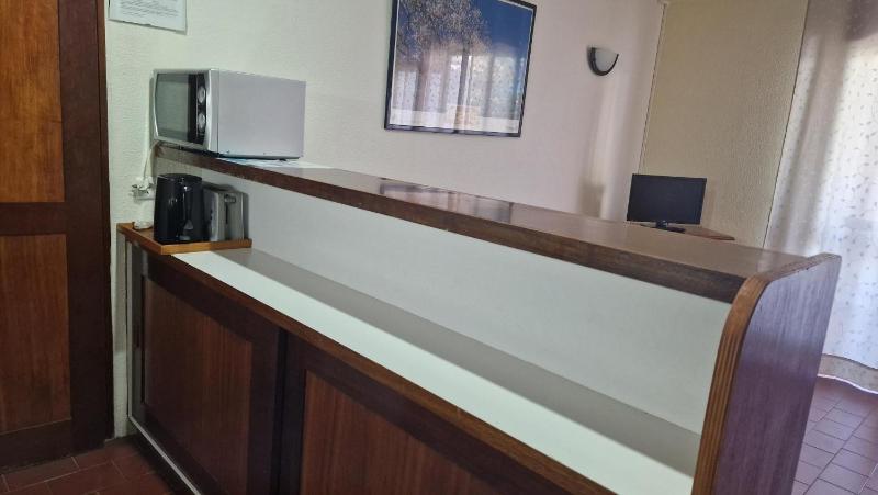 Standard One-Bedroom Apartment image 4