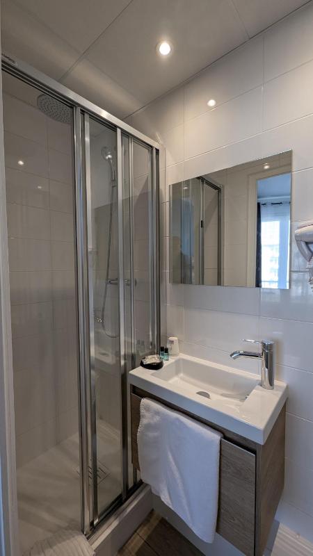 Standard Double Room image 4