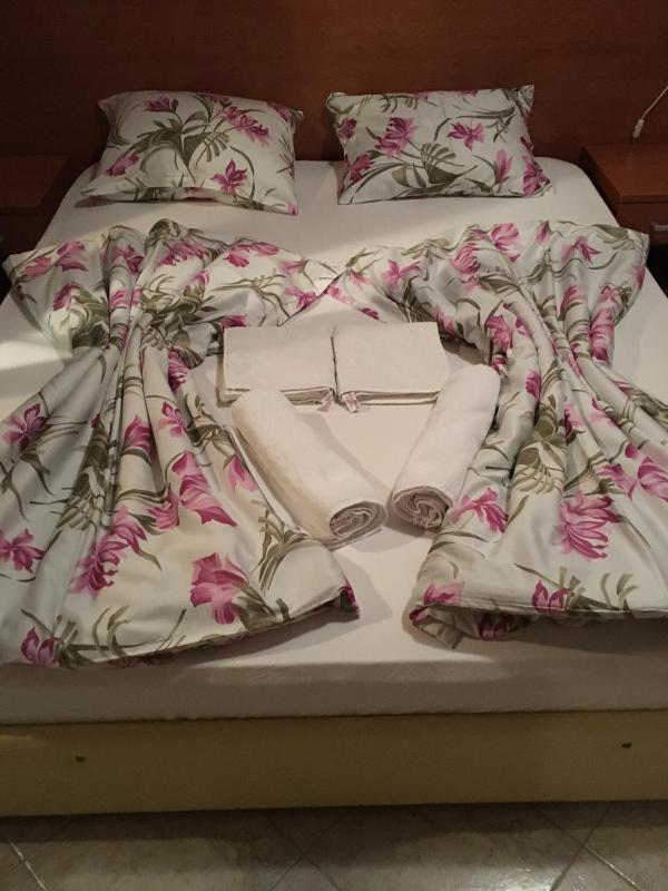 Double Room image 2