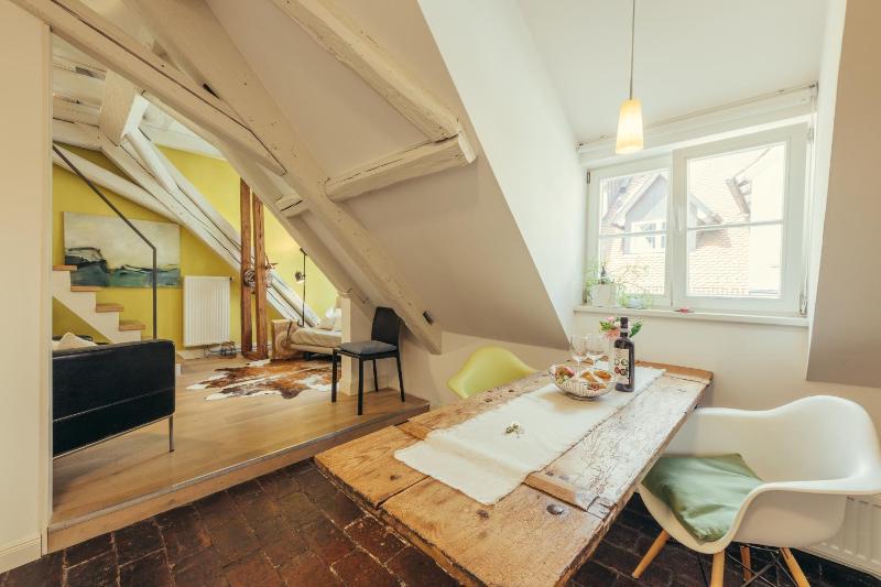 One-Bedroom Loft Apartment with Balcony image 4