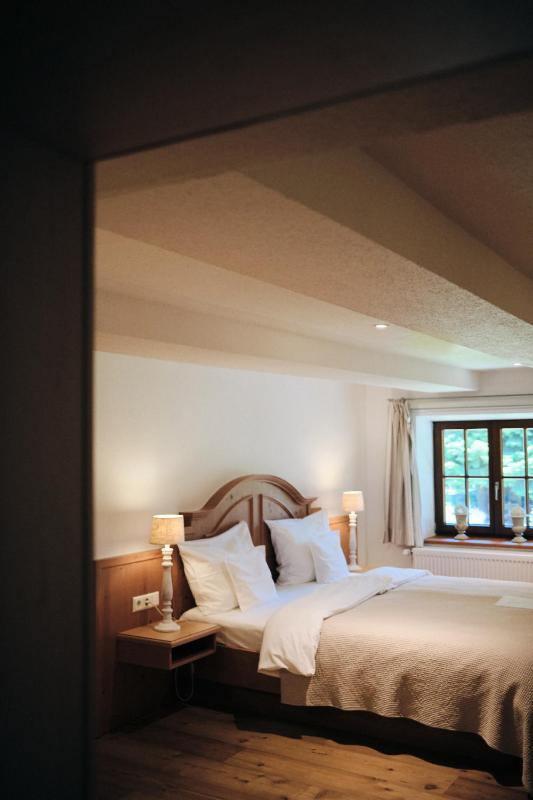 Double Room M image 2