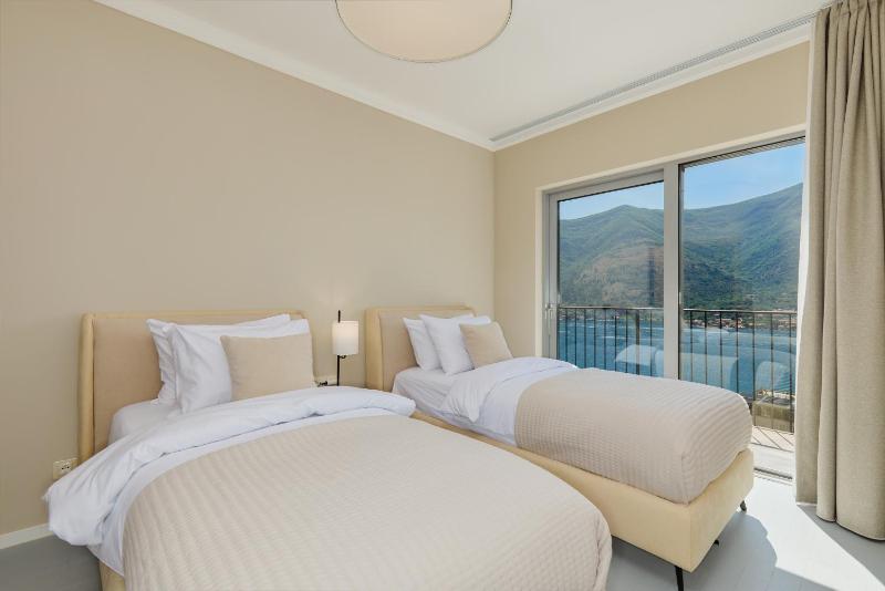 Sea Breeze Residence - image 12
