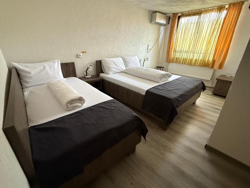 Triple Room image 4