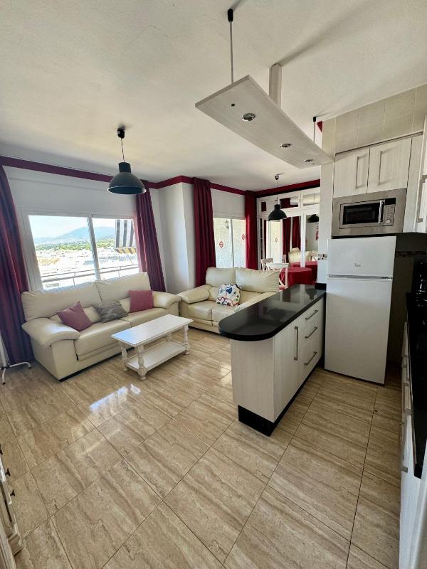 One-Bedroom Apartment with Side Sea View image 2
