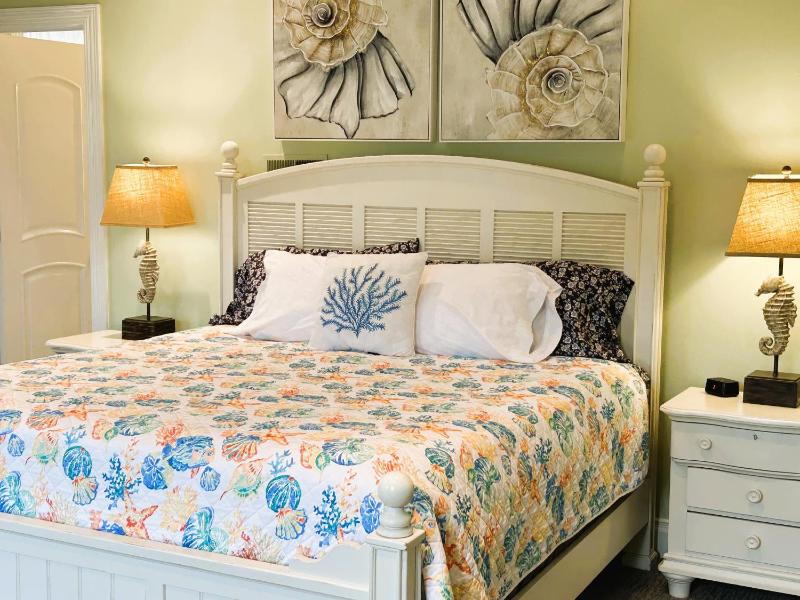 King Room image 2