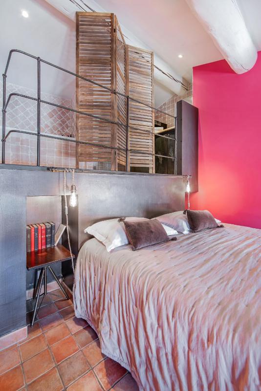 Deluxe Room image 1