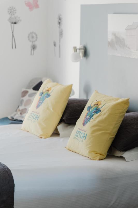 Comfort Triple Room image 4
