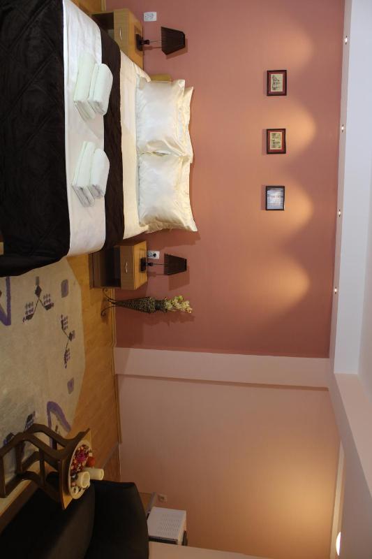 Family Two-Bedroom Apartment with Terrace image 1
