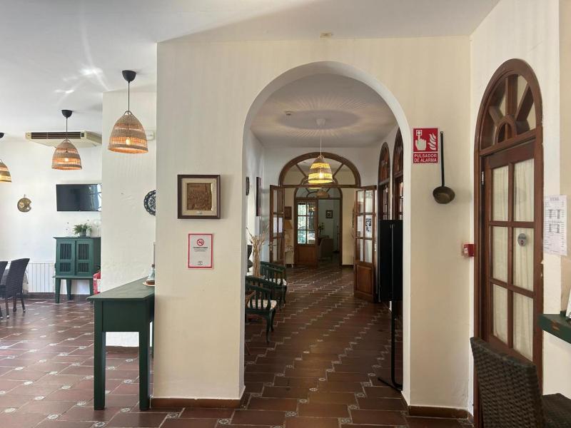 Hotel Humaina - image 22