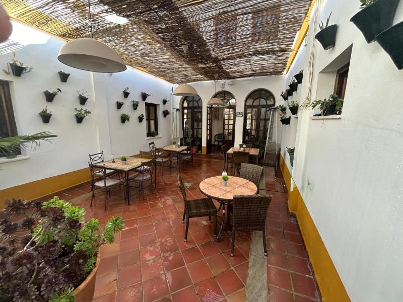Hotel Humaina - image 33