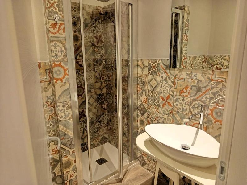Quadruple Room image 4