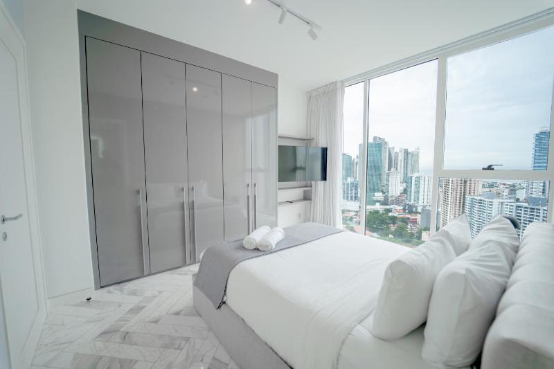 Exclusive and Luxurious 2BR at Wanders & Yoo - image 11