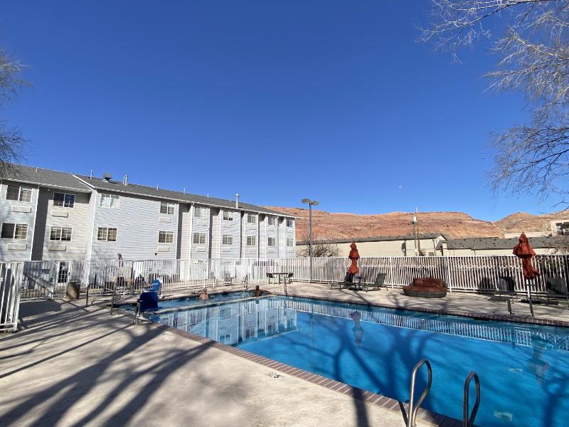 River Canyon Lodge - image 49