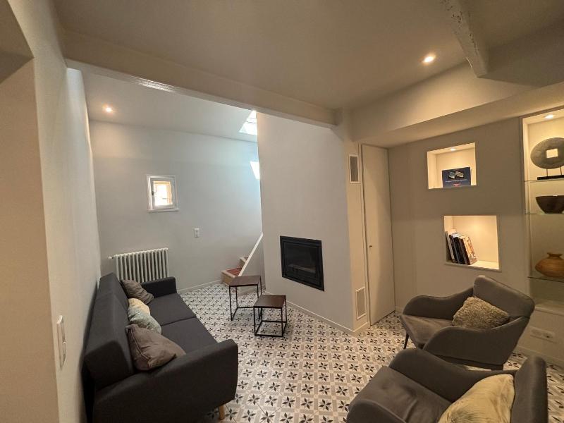 ARLES: Duplex Chic Centre - Clim & Vue Imprenable - FR-1-765-29 - image 17